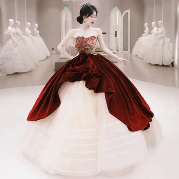 Crvene Vjenčanice Bez Naramenica Dužine Do Poda, čipke i Suknje, Romantični su sanjalačke Vjenčanica ZW610